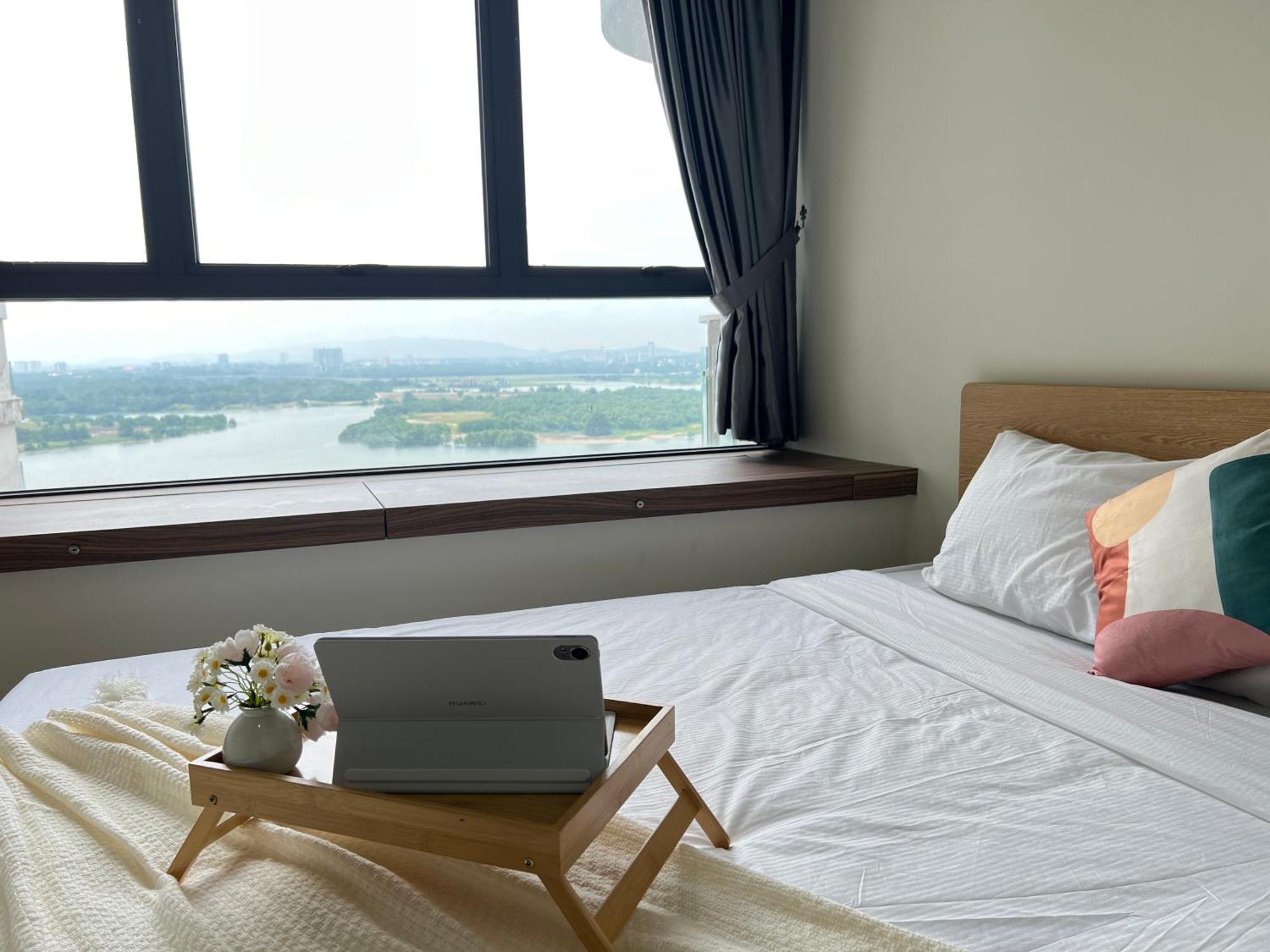 Dangabay 2r 4pax With Balcony Seaview Near Ciq By Wehome * Johor Bahru