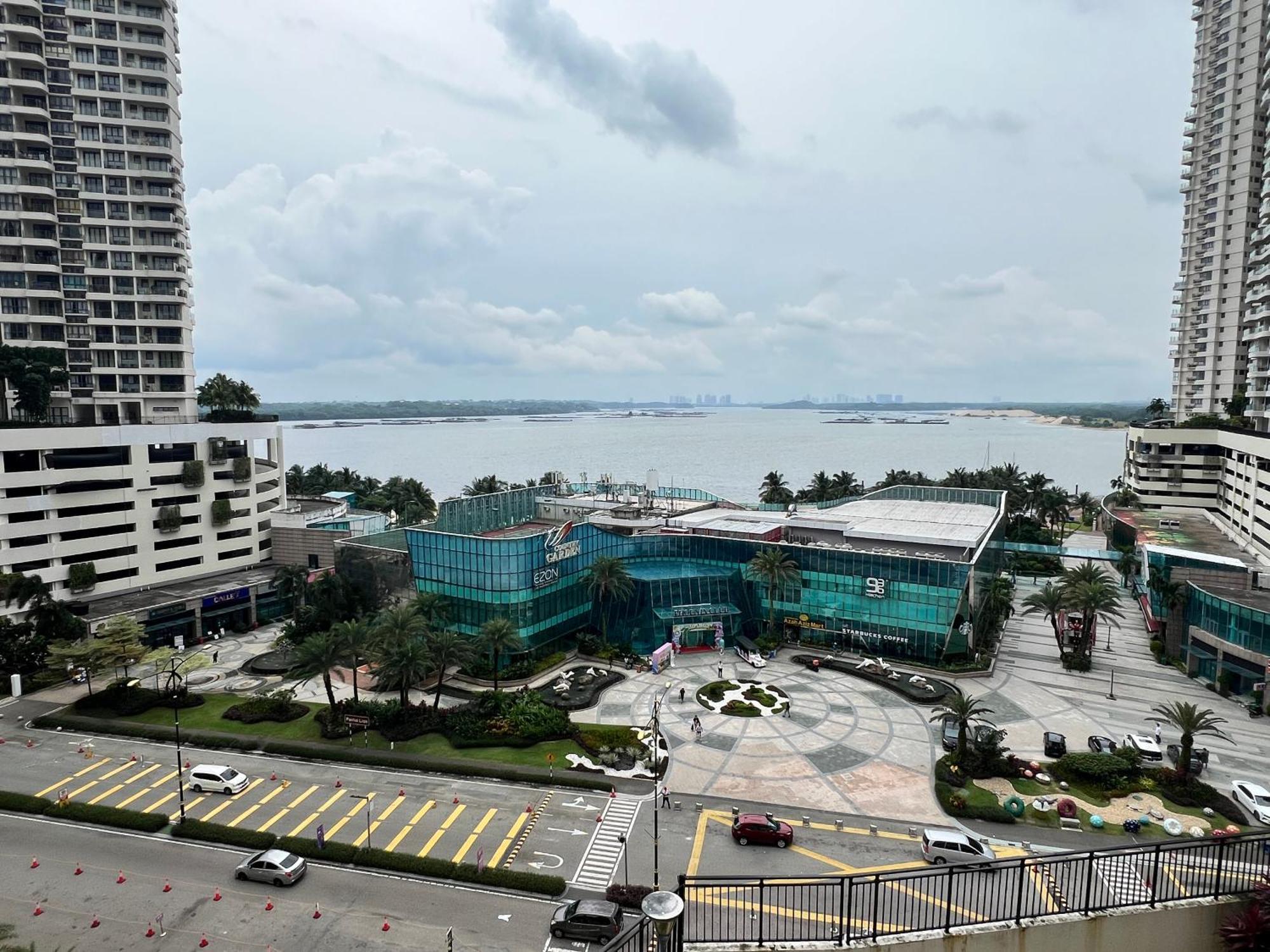 Dangabay 2r 4pax With Balcony Seaview Near Ciq By Wehome Johor Bahru