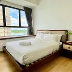 Dangabay Seaview 2R2B 4-6Pax With Balcony