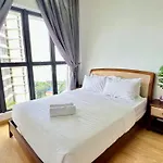Dangabay Seaview 2R2B 4-6Pax With Balcony