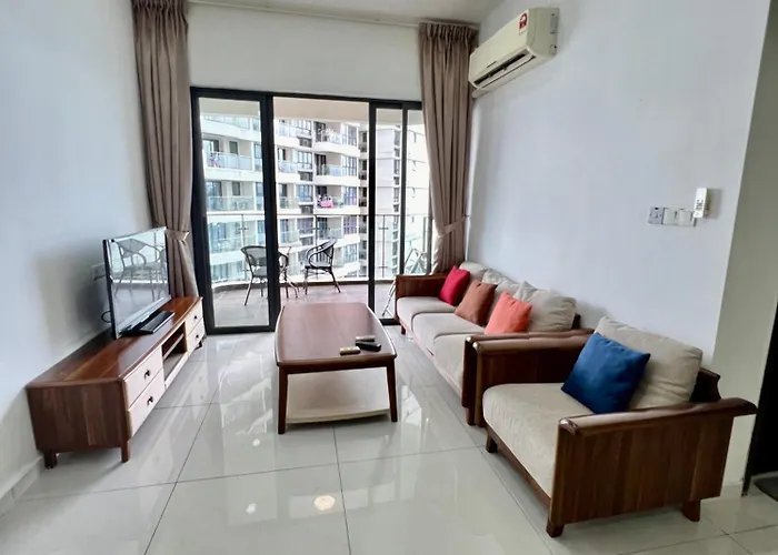 Dangabay Seaview 2R2B 4-6Pax With Balcony