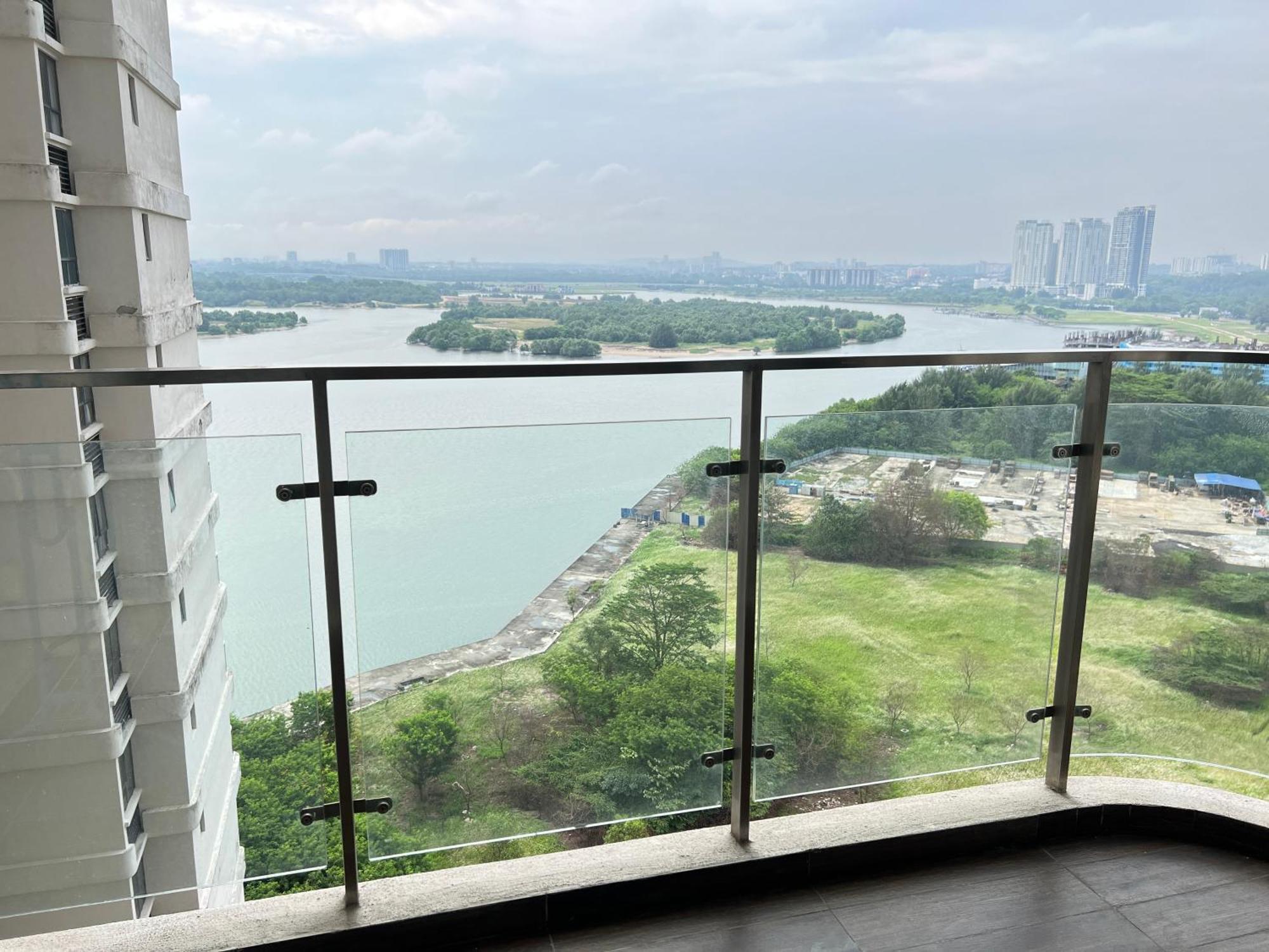 Pangsapuri Dangabay Seaview 2r2b 4-6pax With Balcony *