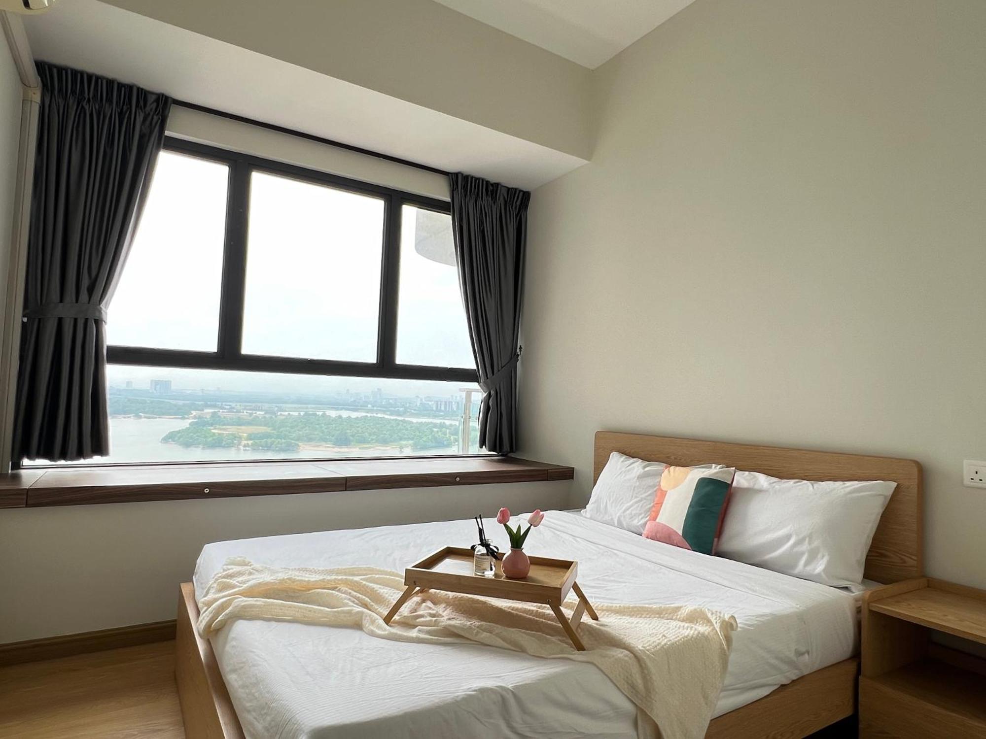 Dangabay Seaview 2r2b 4-6pax With Balcony Pangsapuri Johor Bahru