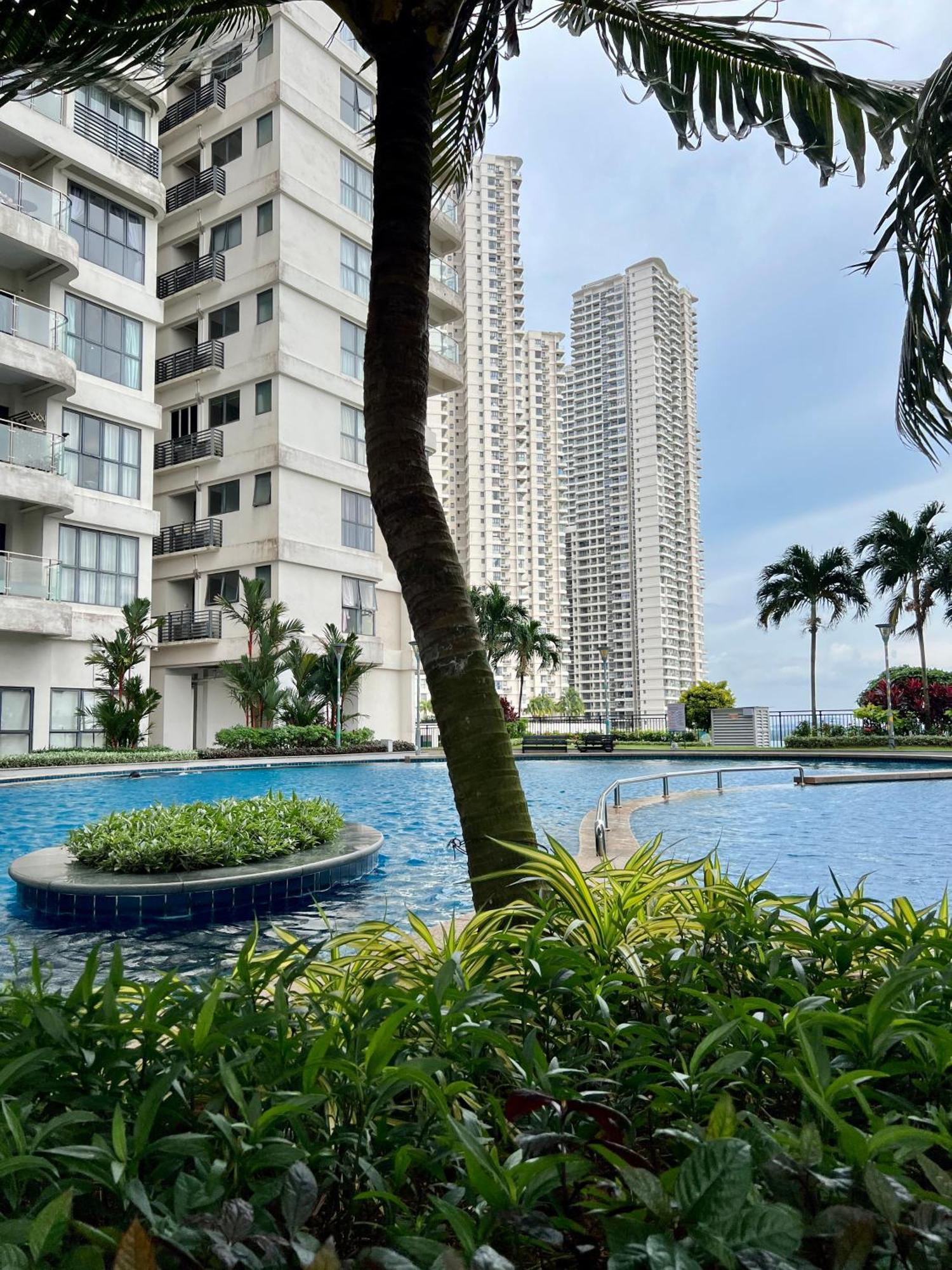 Dangabay Seaview 2r2b 4-6pax With Balcony Pangsapuri *