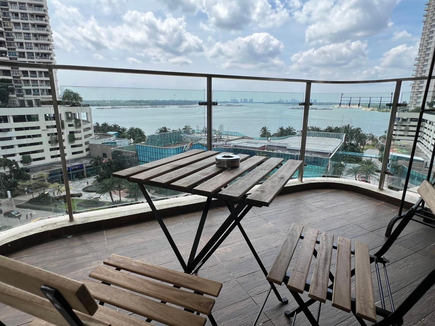 Pangsapuri Dangabay Seaview 2r2b 4-6pax With Balcony