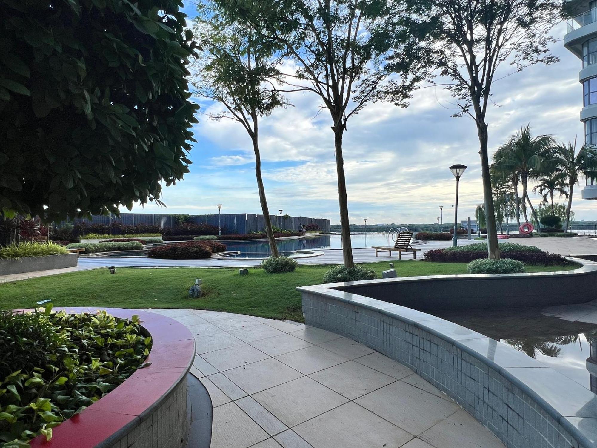 Dangabay Seaview 2r2b 4-6pax With Balcony *